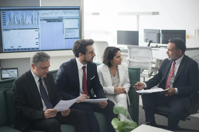 Réunion entre dirigeants d'entreprise